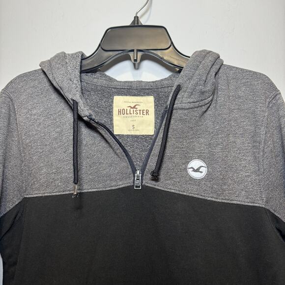 Hollister Men's grey and black quarter-zip hoodie Size S - Picture 2 of 6